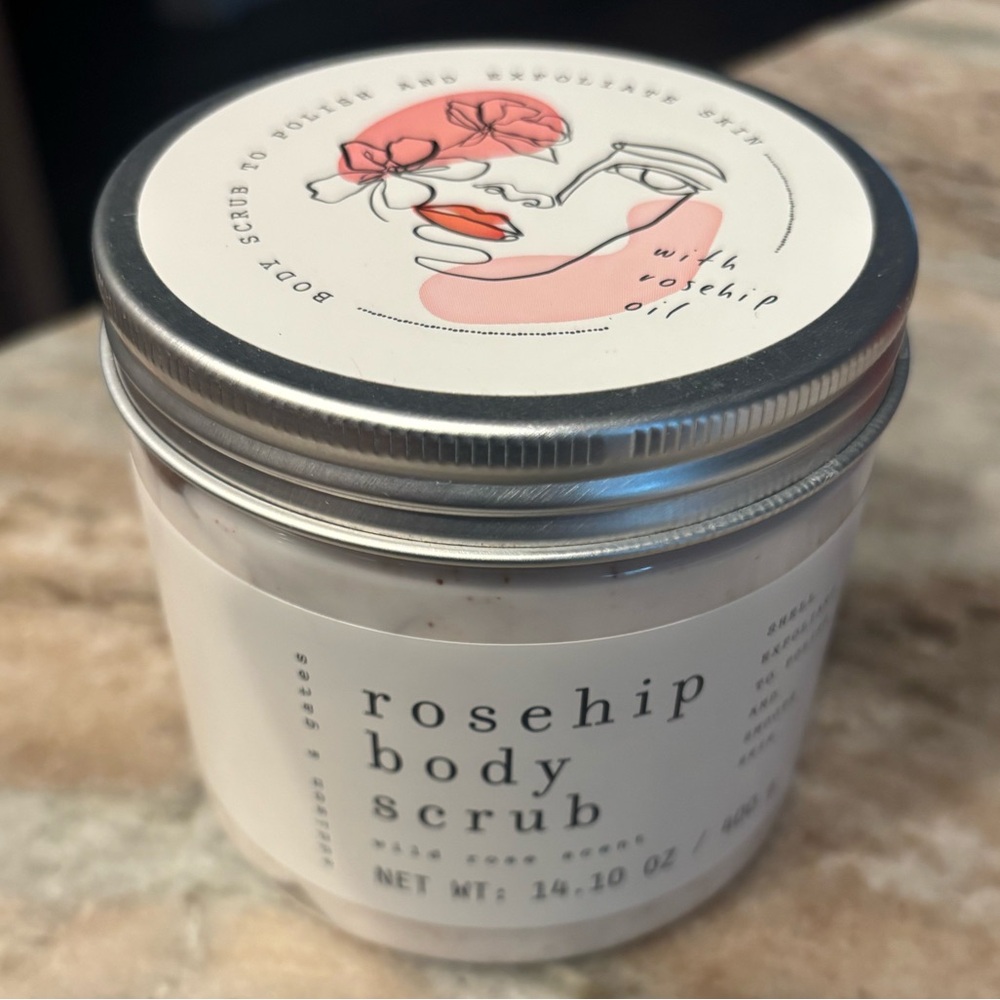 Wild Rose Rosehip Body Scrub - Pink - Picture 2 of 5